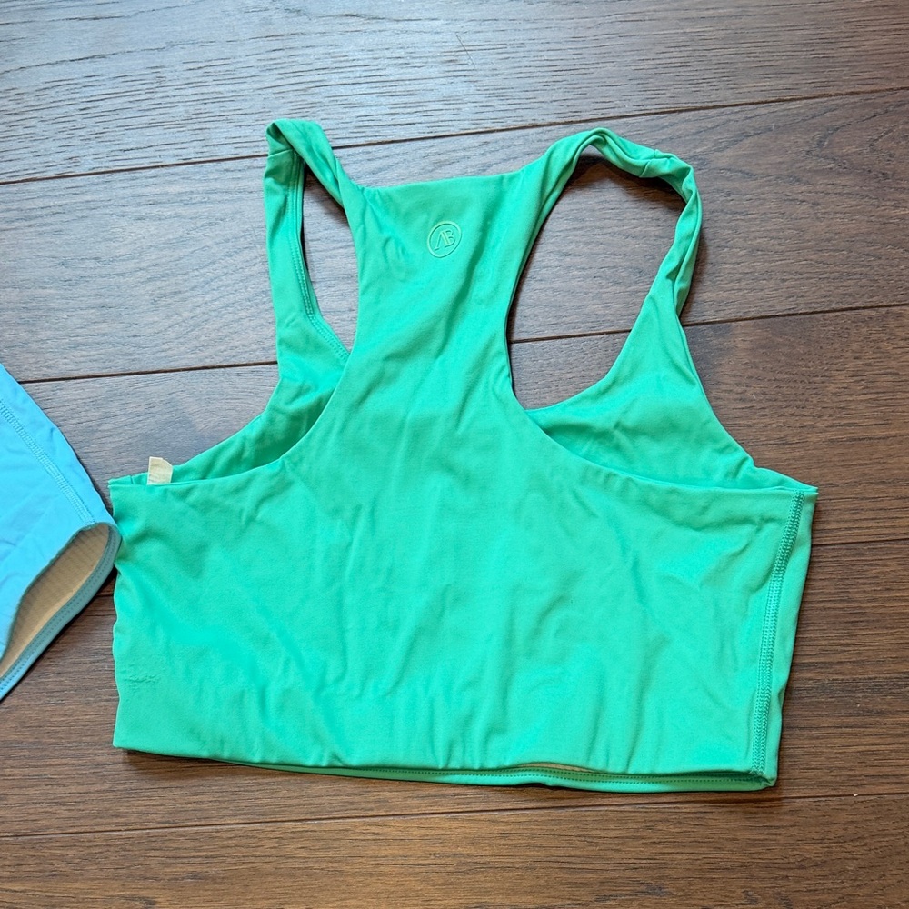 Addison Bay Women's Smooth Sport Arch Racerback Sports Bra Medium Blue and Green - Picture 6 of 7